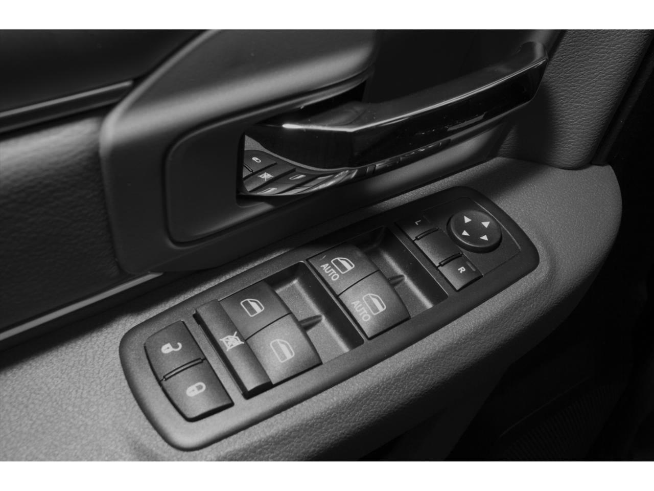 2015 RAM 1500 2WD Quad Cab 6.4 Ft Box Big Horn