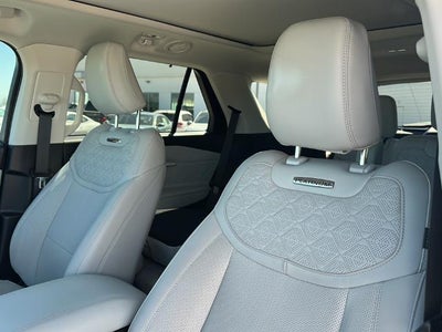 2025 Ford Explorer Platinum RWD