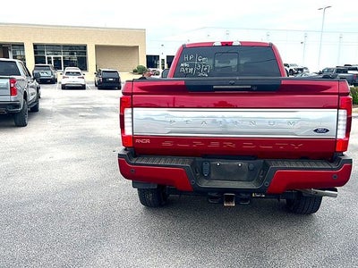 2018 Ford Super Duty F-350 SRW Platinum 4WD Crew Cab 6.75' Box