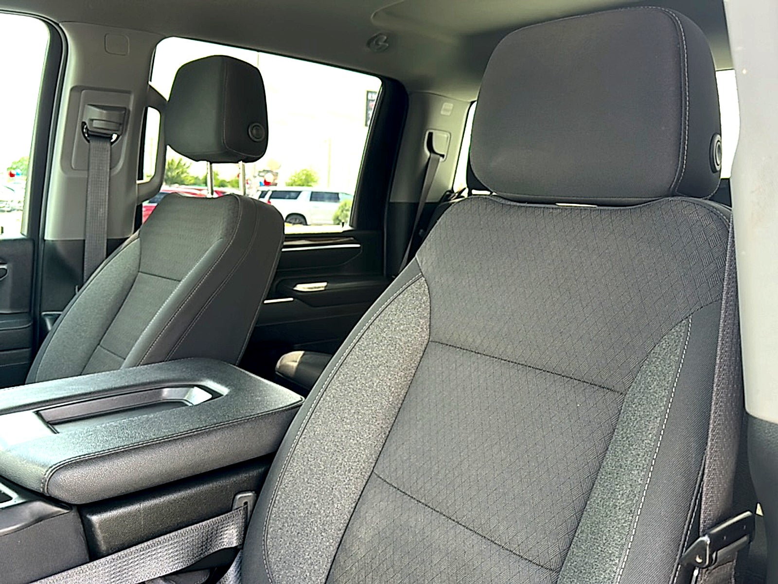 2025 Chevrolet Silverado 2500HD 4WD Crew Cab Standard Bed LT