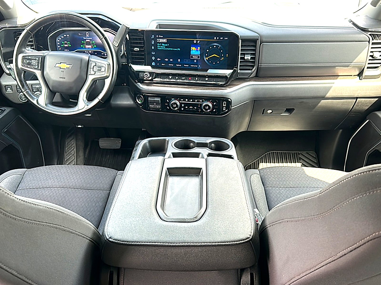2025 Chevrolet Silverado 2500HD 4WD Crew Cab Standard Bed LT