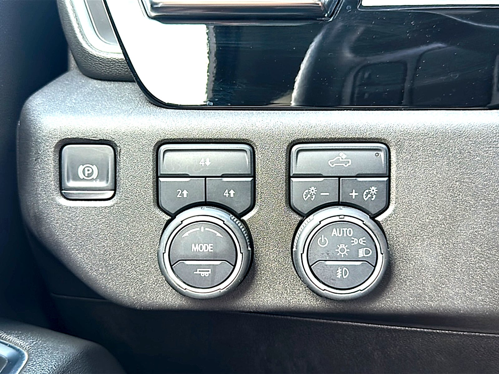 2025 Chevrolet Silverado 2500HD 4WD Crew Cab Standard Bed LT