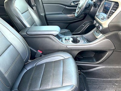 2023 GMC Acadia AWD Denali