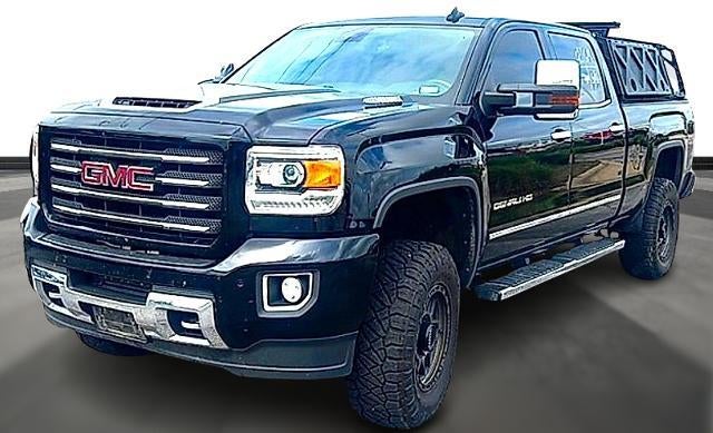 2019 GMC Sierra 4WD Crew Cab Standard Box Denali's photo