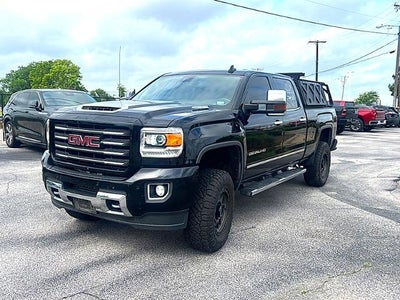 2019 GMC Sierra 2500 HD Crew Cab Standard Box 4-Wheel Drive Denali
