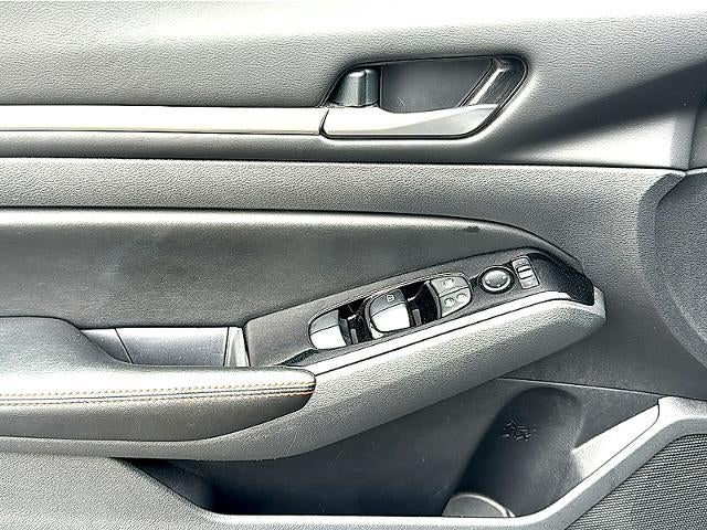 2024 Nissan Altima 2.5 SR Sedan