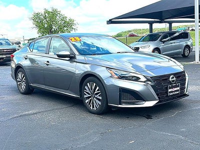 2023 Nissan Altima 2.5 SV Sedan