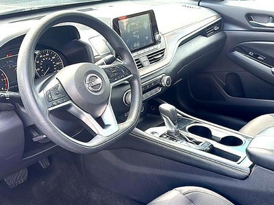 2023 Nissan Altima 2.5 SV Sedan