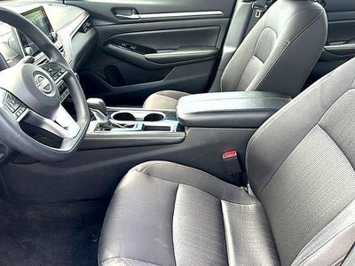 2023 Nissan Altima 2.5 SV Sedan
