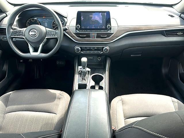 2023 Nissan Altima 2.5 SV Sedan