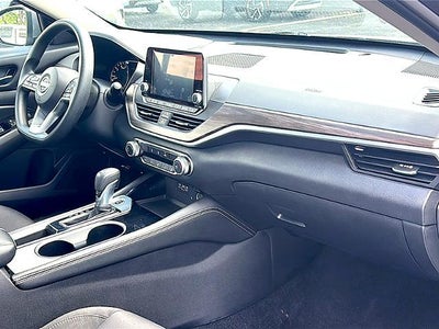 2023 Nissan Altima 2.5 SV Sedan