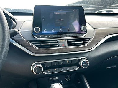 2023 Nissan Altima 2.5 SV Sedan