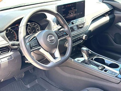 2024 Nissan Altima 2.5 SV Sedan