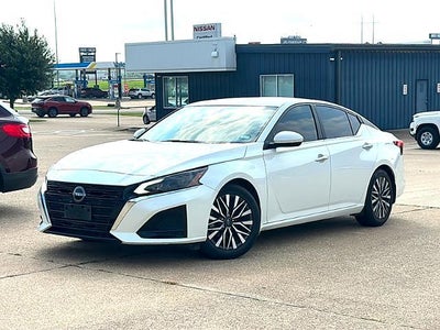 2024 Nissan Altima 2.5 SV Sedan