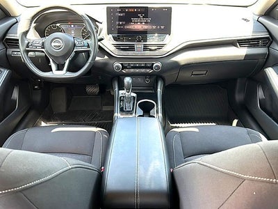2024 Nissan Altima 2.5 SV Sedan