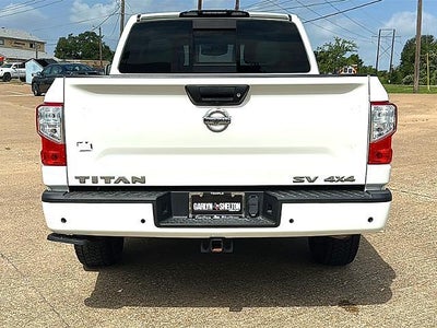 2021 Nissan Titan 4x4 Crew Cab SV