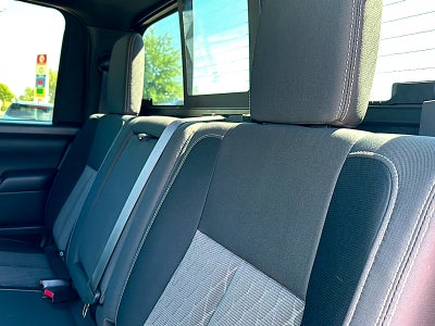 2023 Nissan TITAN Crew Cab SV 4x2