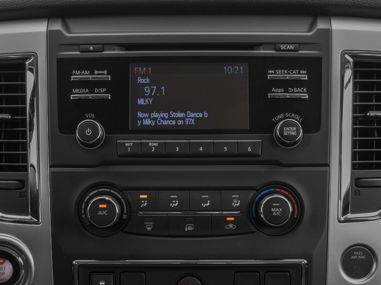 2017 Nissan Titan 4x2 Crew Cab SV