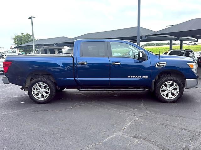 2017 Nissan Titan XD 4x4 Gas Crew Cab SV