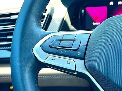 2025 Volkswagen Atlas Cross Sport 2.0T SEL R-Line Black 4MOTION