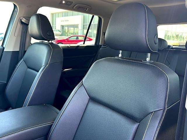 2021 Volkswagen Atlas 3.6L V6 SE w/Technology FWD *Ltd Avail*