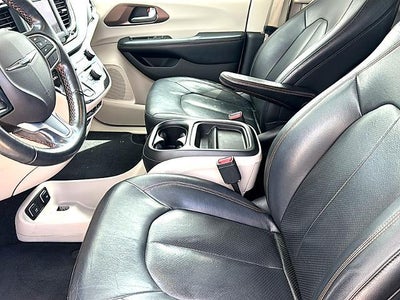 2019 Chrysler Pacifica Touring L FWD
