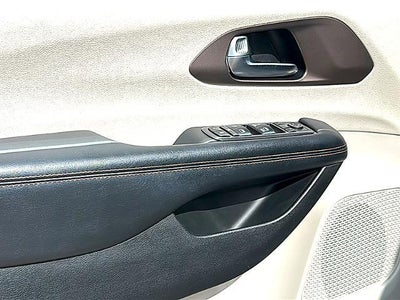 2019 Chrysler Pacifica Touring L FWD