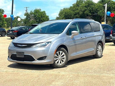 2019 Chrysler Pacifica Touring L FWD