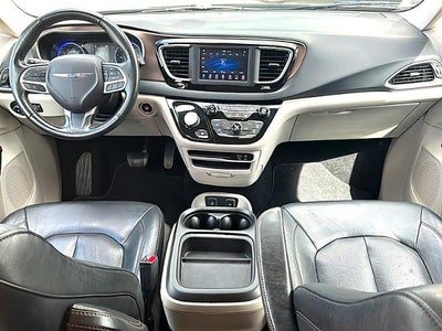 2019 Chrysler Pacifica Touring L FWD