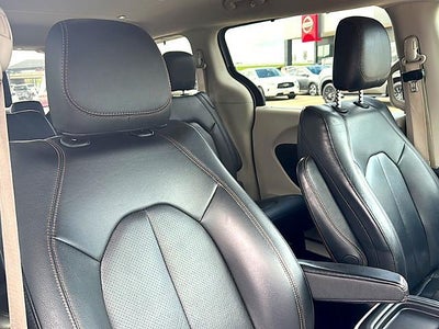 2019 Chrysler Pacifica Touring L FWD