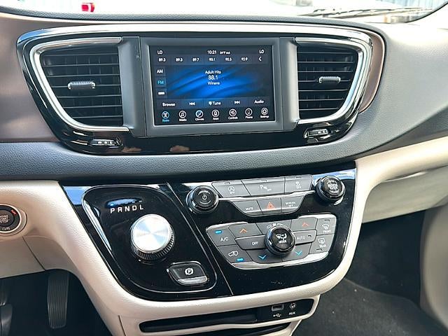 2019 Chrysler Pacifica Touring L FWD