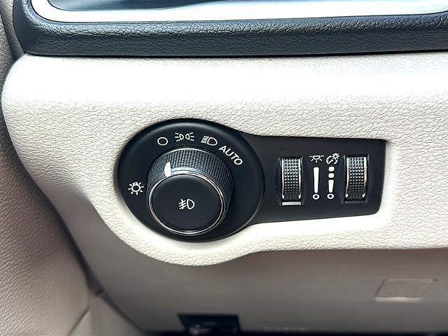 2019 Chrysler Pacifica Touring L FWD