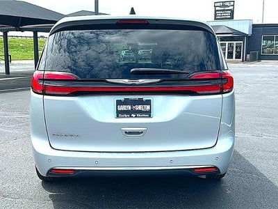 2023 Chrysler Pacifica Touring L FWD
