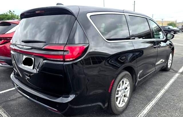 2025 Chrysler Pacifica Select FWD