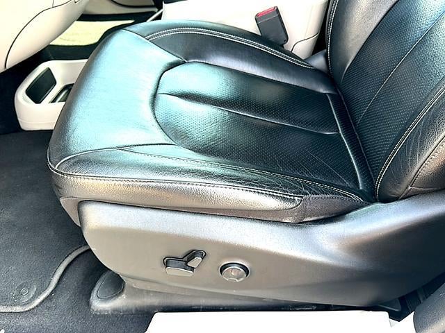 2022 Chrysler Pacifica Touring L FWD