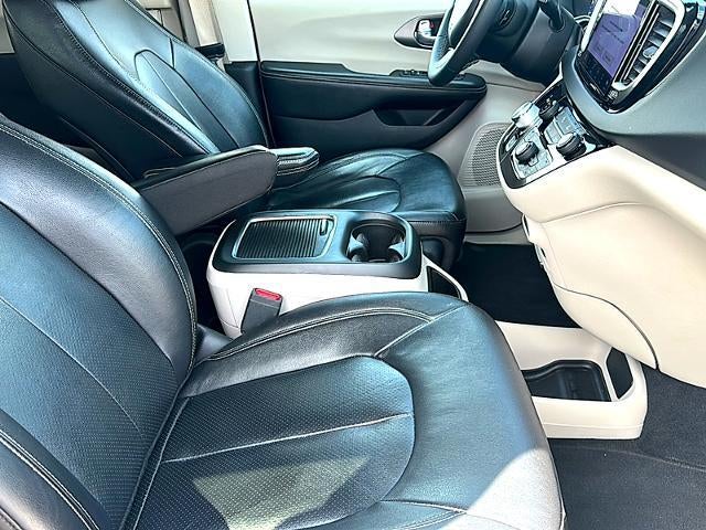 2022 Chrysler Pacifica Touring L FWD