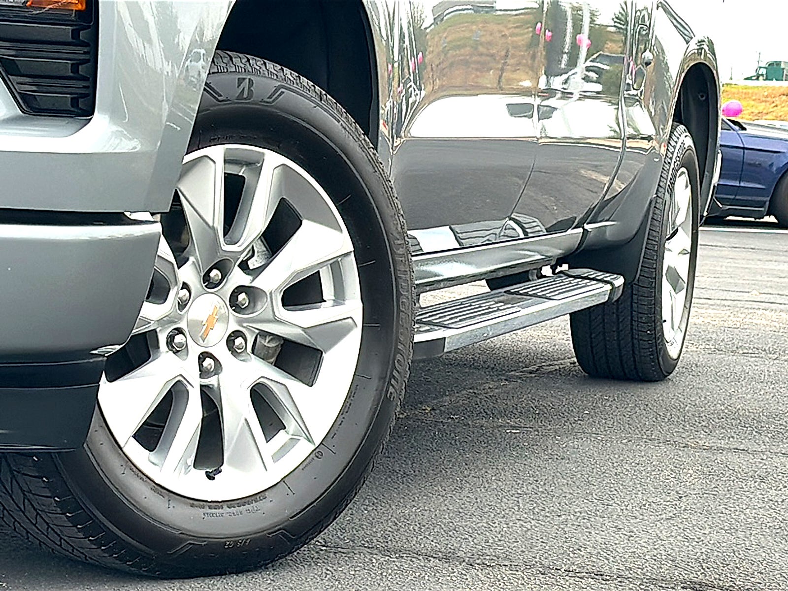 2026 Chevrolet Silverado 1500 4WD Crew Cab Standard Bed Custom