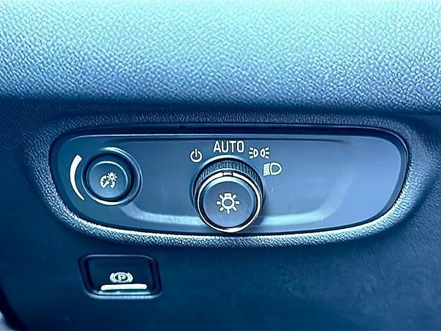 2024 GMC Terrain FWD 4dr SLE