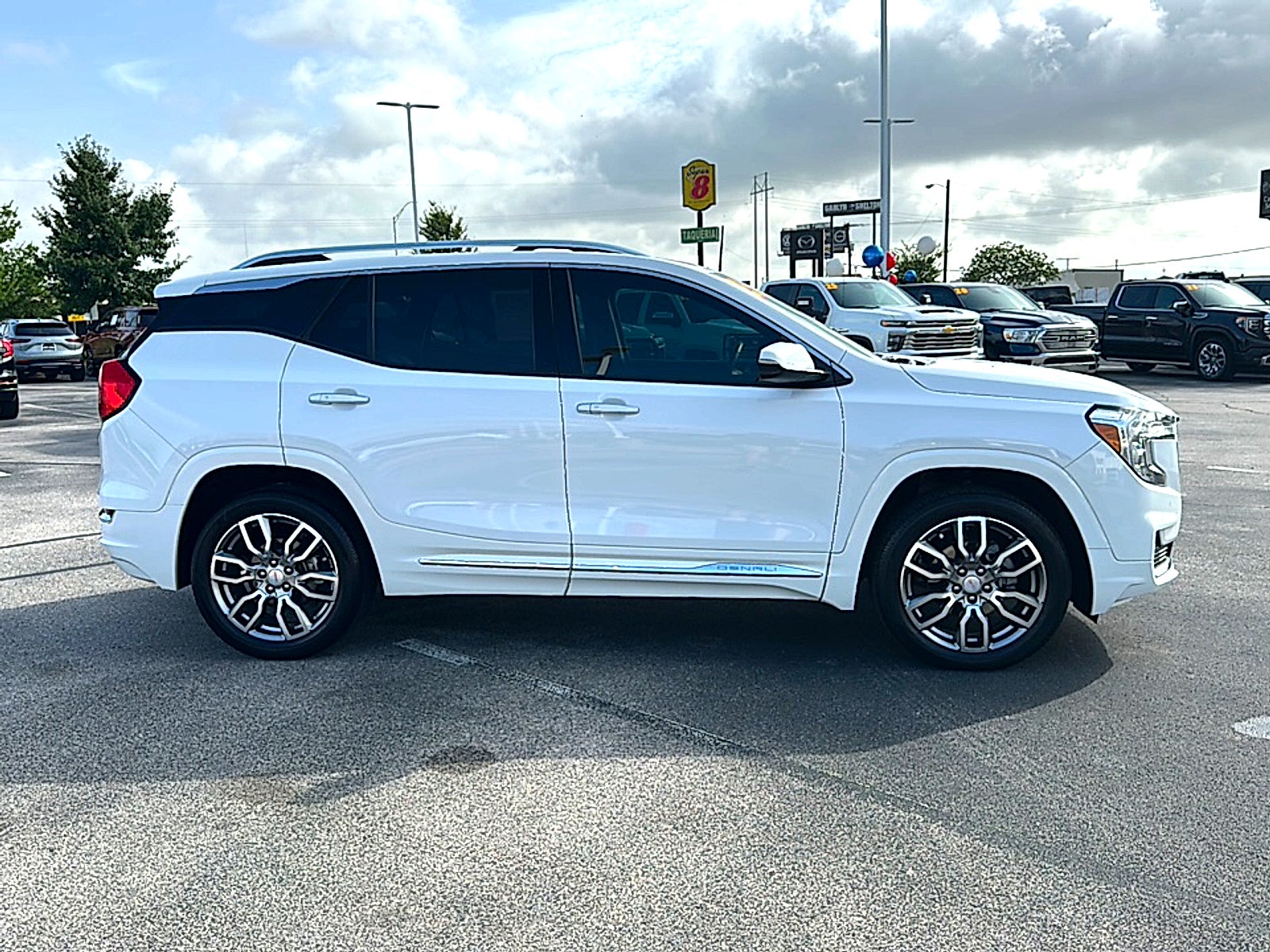 2023 GMC Terrain AWD Denali