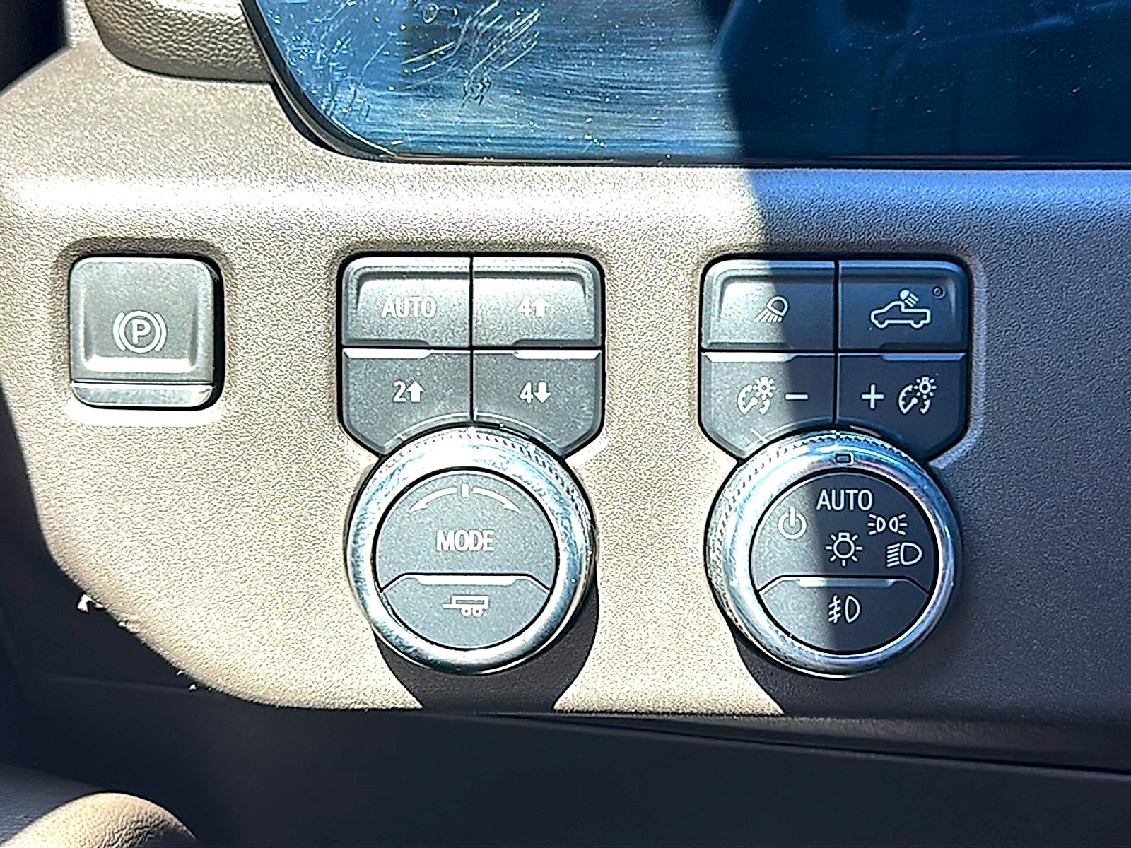 2023 GMC Sierra 1500 4WD Crew Cab Short Box SLT