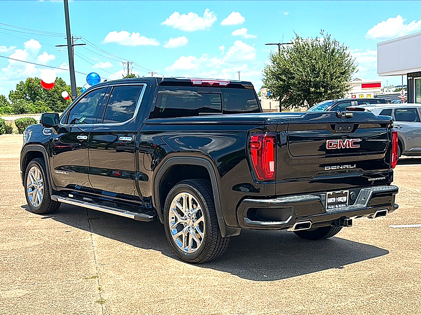 2023 GMC Sierra 1500 4WD Crew Cab Short Box Denali
