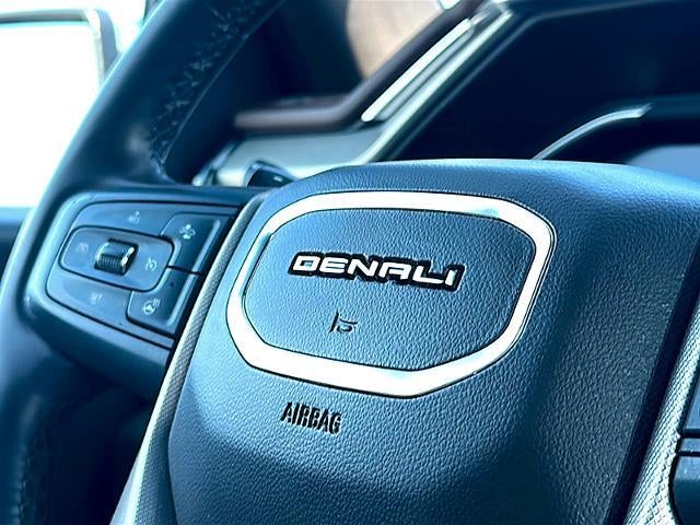 2023 GMC Sierra 1500 Crew Cab Short Box 4-Wheel Drive Denali