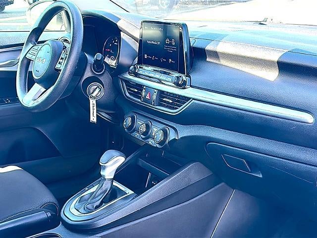 2024 Kia Forte LXS IVT