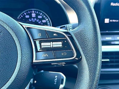 2024 Kia Forte LXS IVT