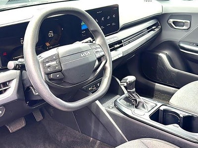 2025 Kia K4 LXS FWD