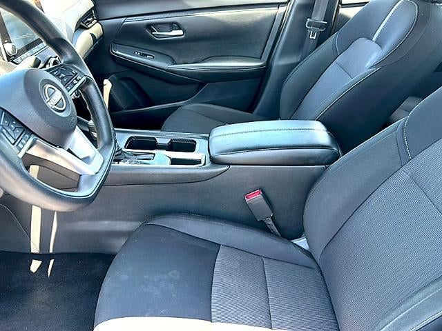 2025 Nissan Sentra SV CVT