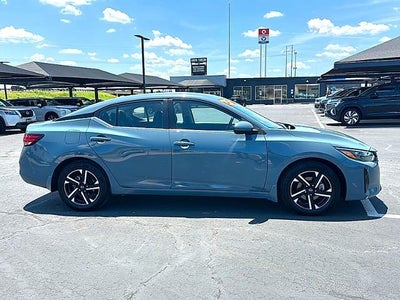 2025 Nissan Sentra SV CVT