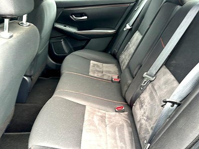 2025 Nissan Sentra SR CVT