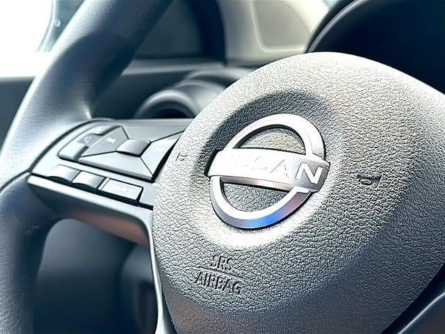 2025 Nissan Kicks Play S FWD
