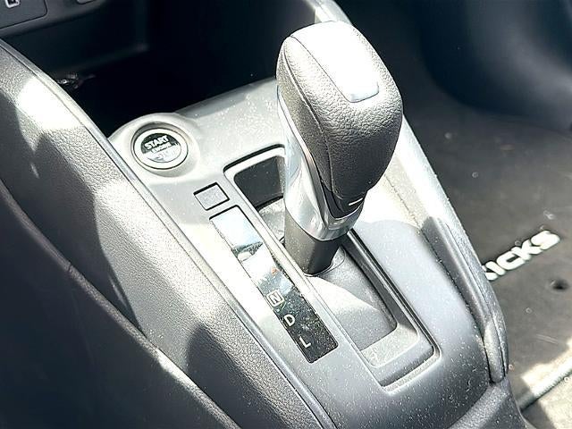 2025 Nissan Kicks Play S FWD